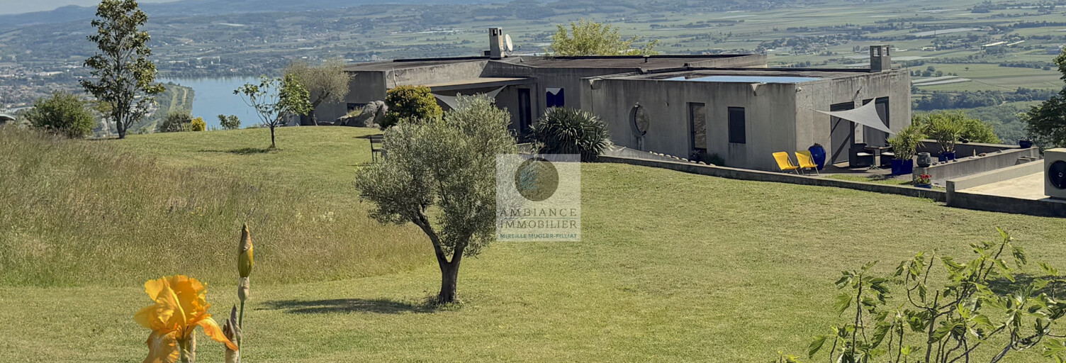 Maison 8 Pièces 241 m² à vendre à Mauves (07300)