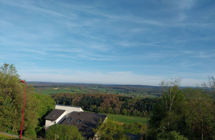 MAISON SUR LES HAUTEURS DE FONTAIN, 116 M2, 10 ARES 67 DE TE — photo 4