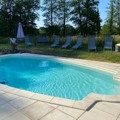 Maison 10 pièces 549900 €