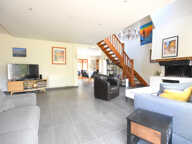 78690 LES ESSARTS LE ROI     Belle maison de 8 pièces avec s — photo 3