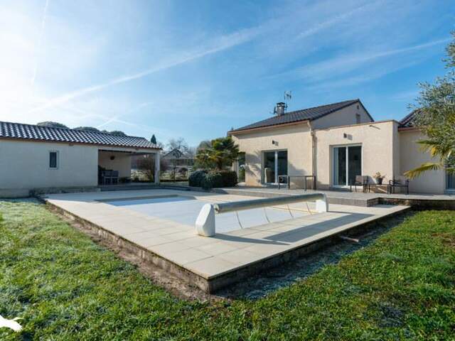 Contemporaine de 7 pièces principales — photo du bien
