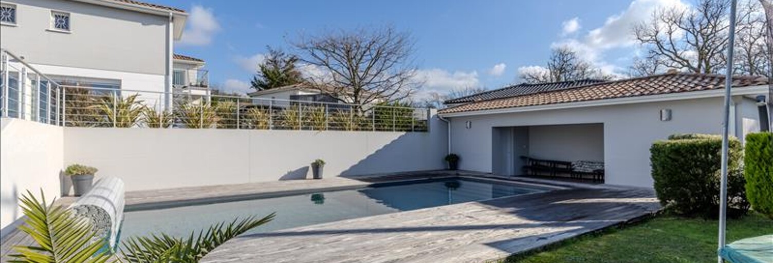 Maison 8 Pièces 254 m² à vendre à Pompignac (33370)