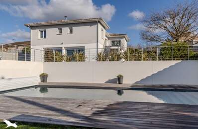 Contemporaine de 8 pièces principales — photo du bien