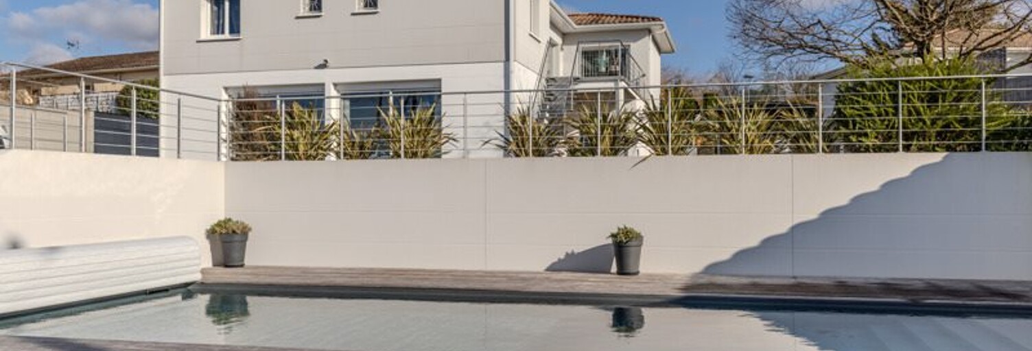 Maison 8 Pièces 254 m² à vendre à Pompignac (33370)
