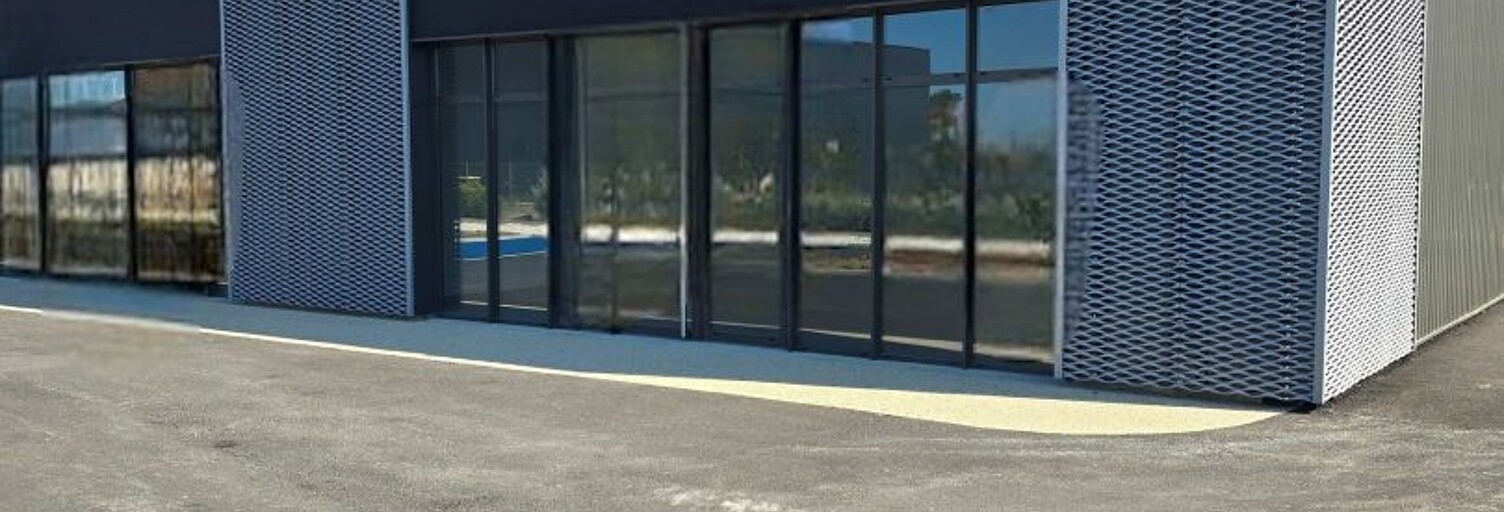 Commerce  163 m² à vendre à Saint-Paul-Trois-Châteaux (26130)