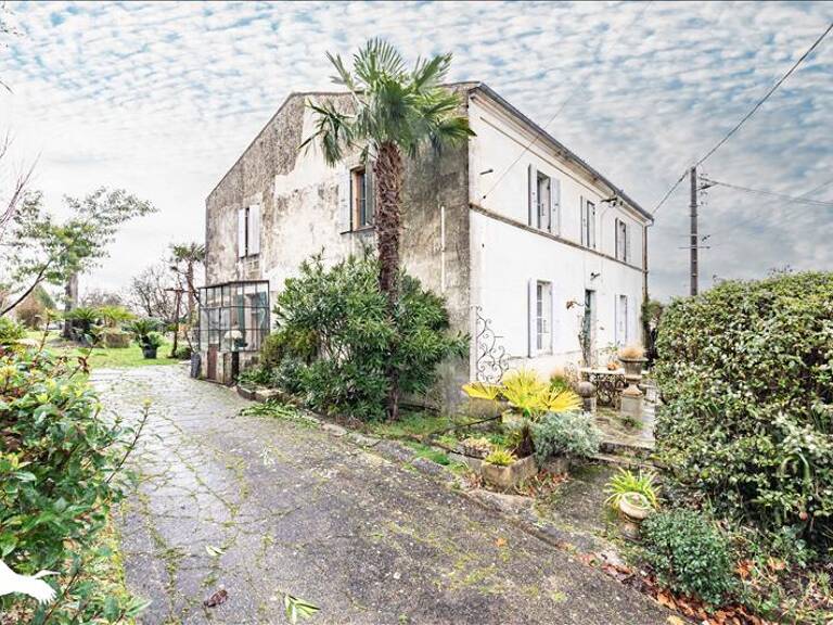Maison en pierre de 6 pièces principales — photo 1