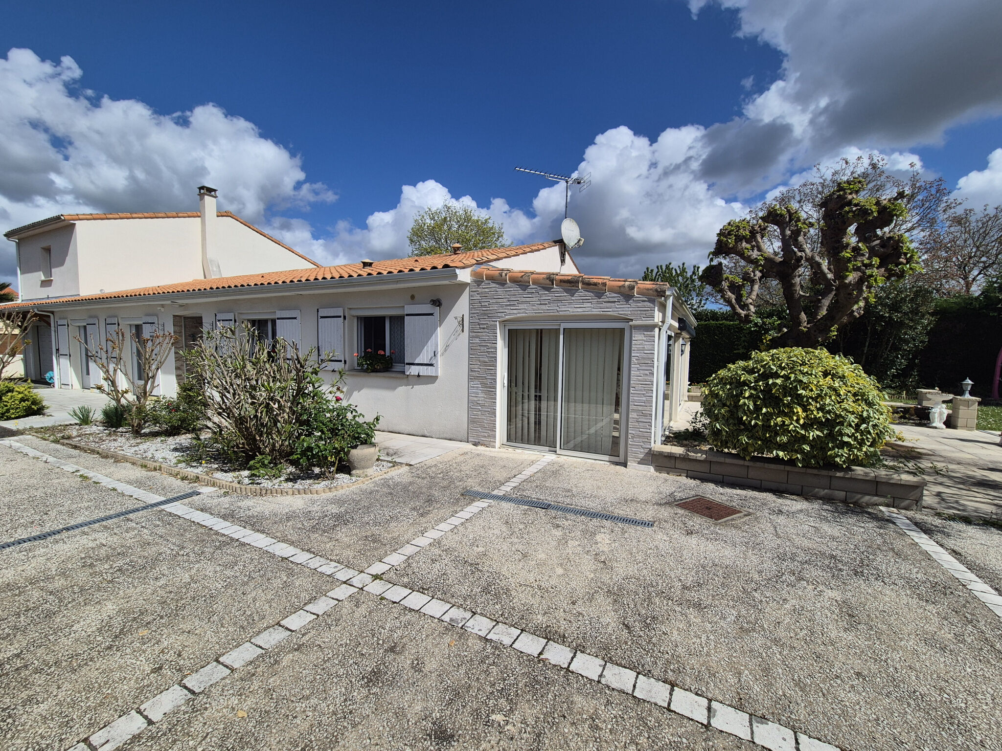 Villa / Maison 6 pièces  à vendre Saujon 17600