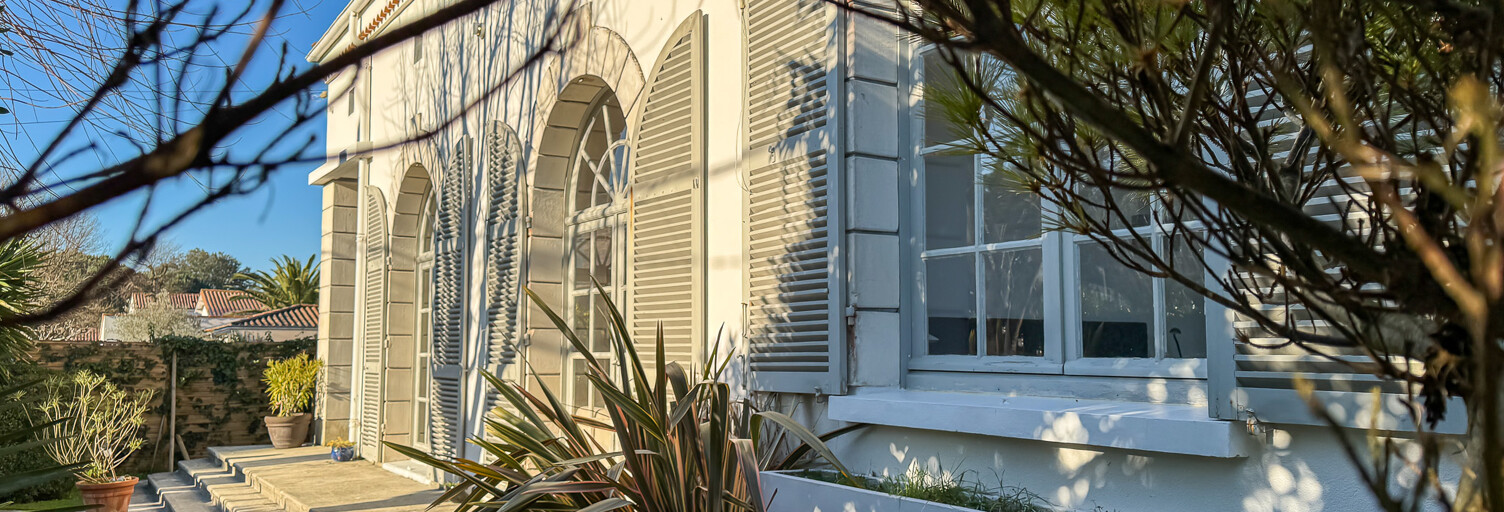 Maison 8 Pièces 204 m² à vendre à Vaux-sur-Mer (17640)