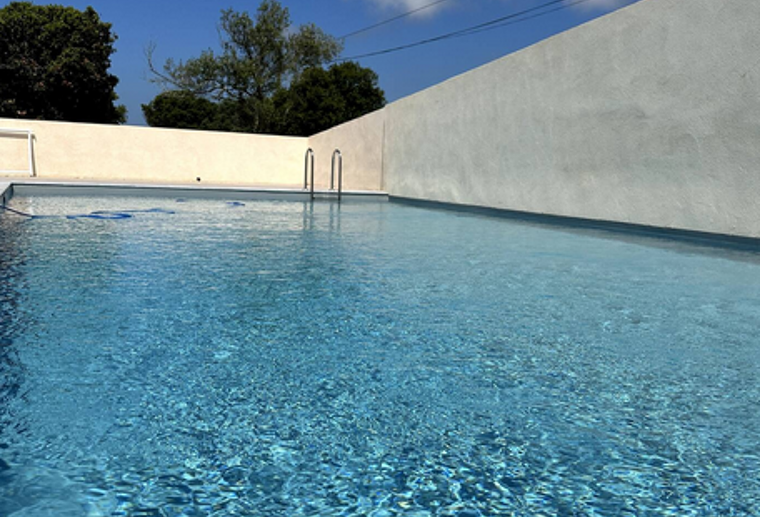 Appartement T4 avec piscine et 2 places de parking dans loti — photo 1