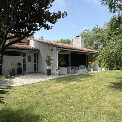 Maison 10 pièces 748800 €