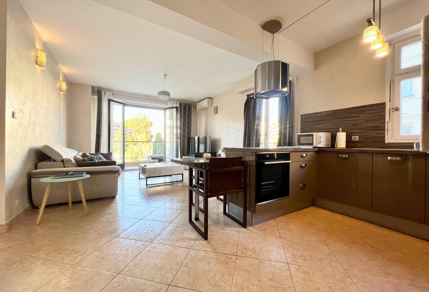 CANNES  BASSE CALIFORNIE T2 DE 58M2 TERRASSE SUD OUEST 11M2 — photo 1