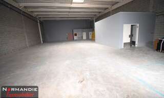 Local industriel 1 Pièce 300 m² à louer à Pissy-Pôville (76360)