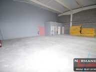 Location LOCAL de stockage de 300 m2 zone commercial Carrefour B — photo 2
