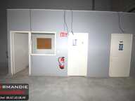 Location LOCAL de stockage de 300 m2 zone commercial Carrefour B — photo 3