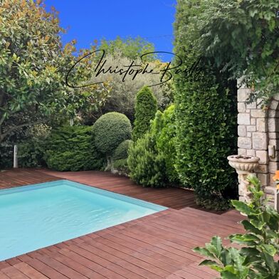 Maison 5 pièces 1390000 €