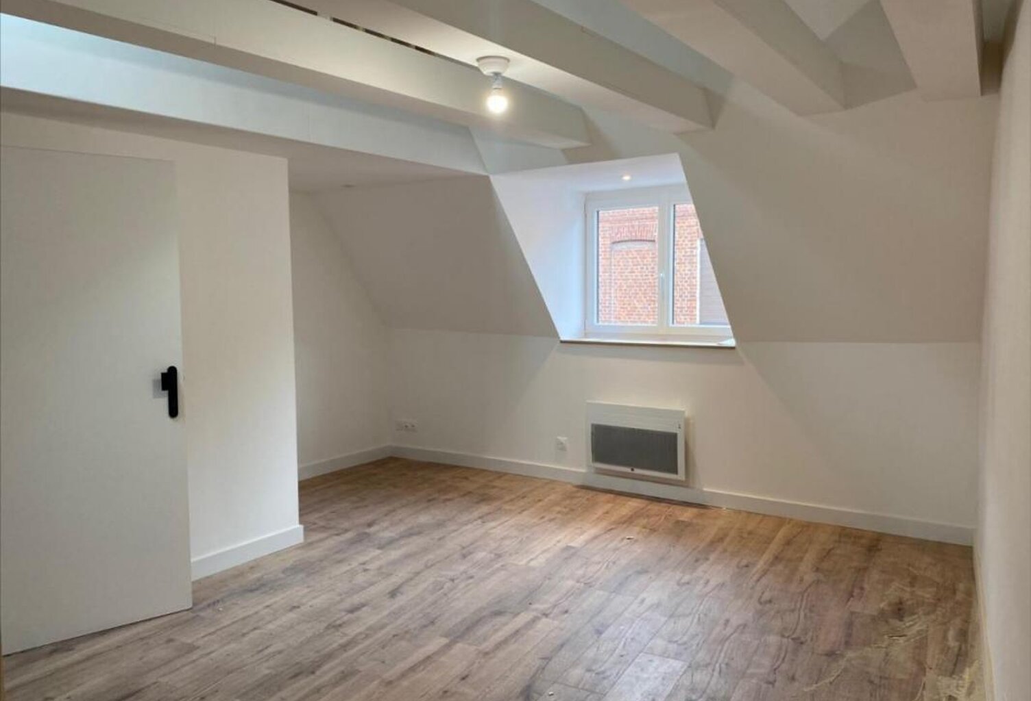 Annœullin, T3 entièrement rénové 1 chambre, 1 bureau, cuisine éq — photo 1