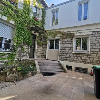 Maison 7 pièces 180 m²