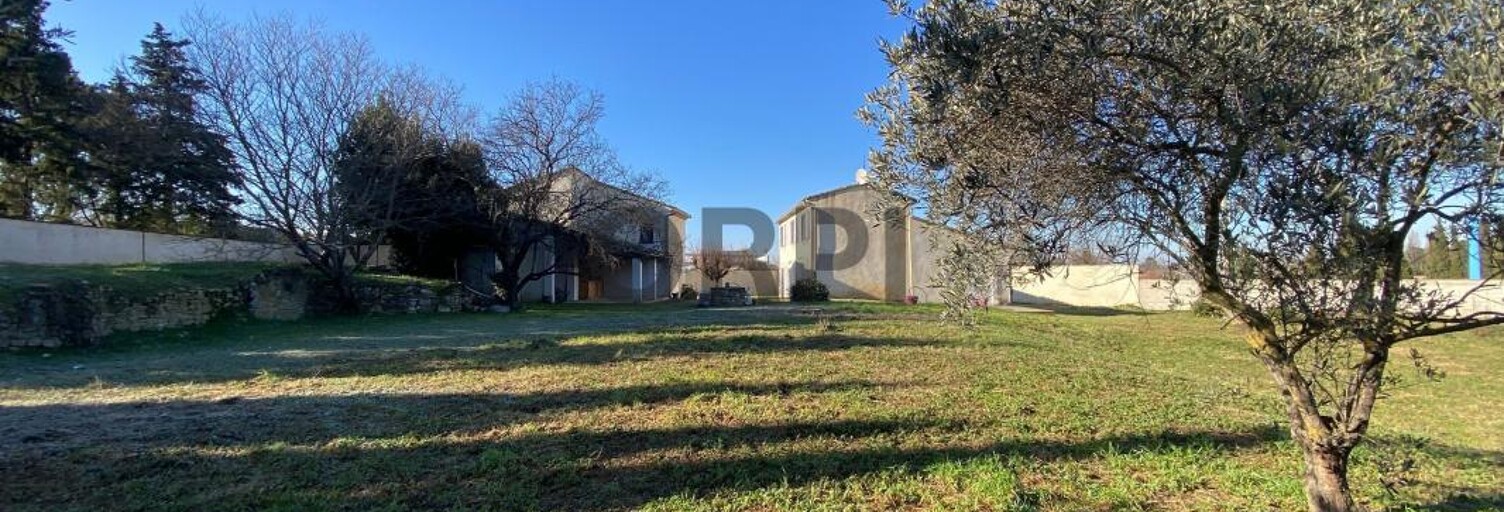 Maison 4 Pièces 211 m² à vendre à Carpentras (84200)