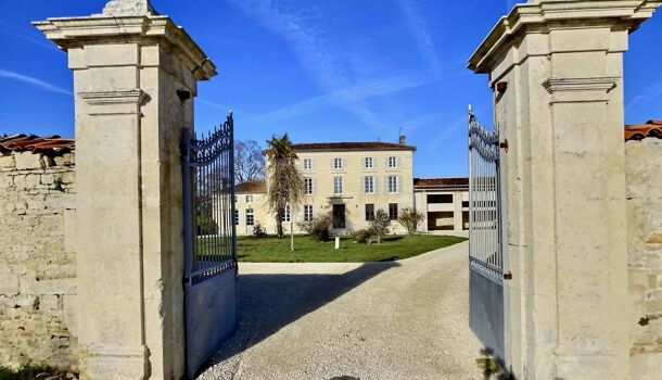 Villa / Maison 9 pièces  à vendre Authon-Ébéon 17770