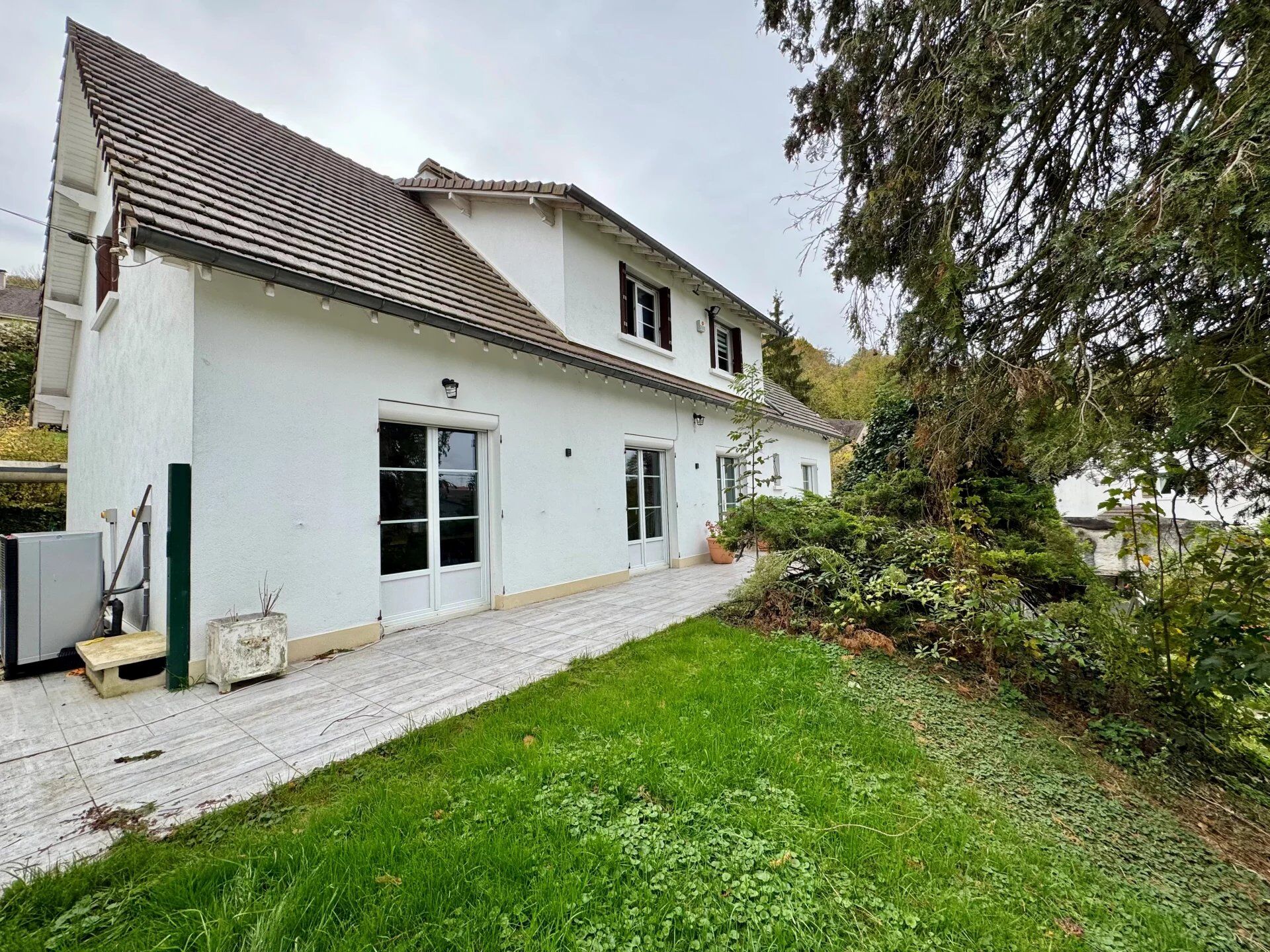 Maison 7 pièces 199 m² · à Dieudonné · 199 m² · 353 000 €