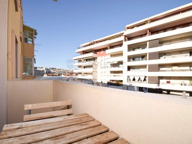 T3 + balcon rue Borde 13008 Marseille — photo du bien