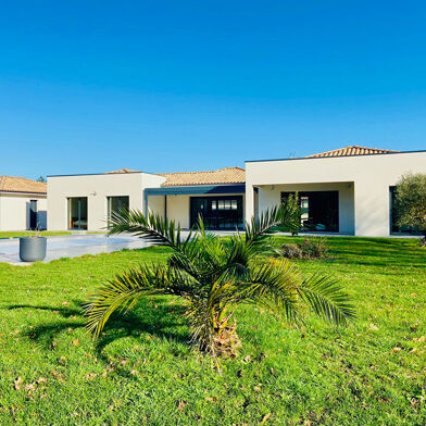 Maison 4 pièces 689000 €