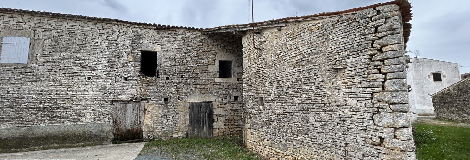 Maison 4 Pièces 140 m² à vendre à Saint-Hilaire-de-Villefranche (17770)