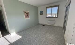 Commerce  77 m² à vendre à Tourrettes (83440)