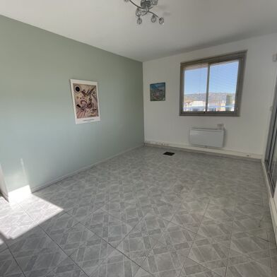 Commerce  165000 €