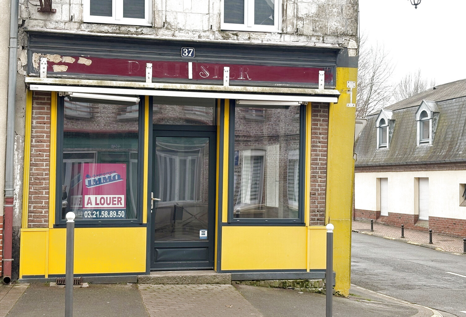 Local commercial Centre Ville d'Avesnes — photo 1
