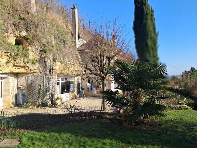Habitation semi troglodyte — photo du bien