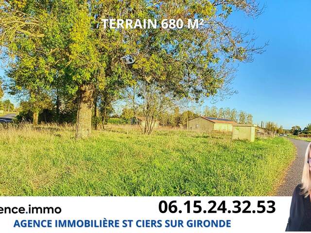 Terrain constructible à vendre — photo du bien