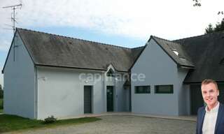 Immeuble  270 m² à vendre à Roudouallec (56110)