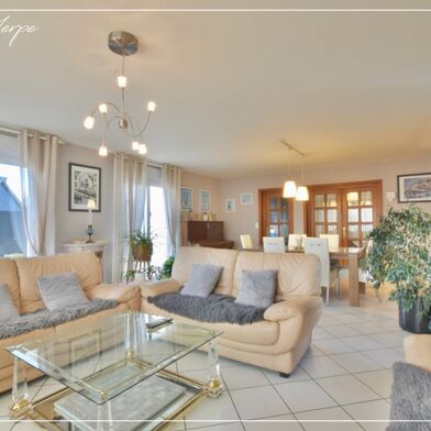 Maison 9 pièces 377550 €