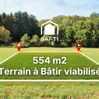 Terrain 554 m²