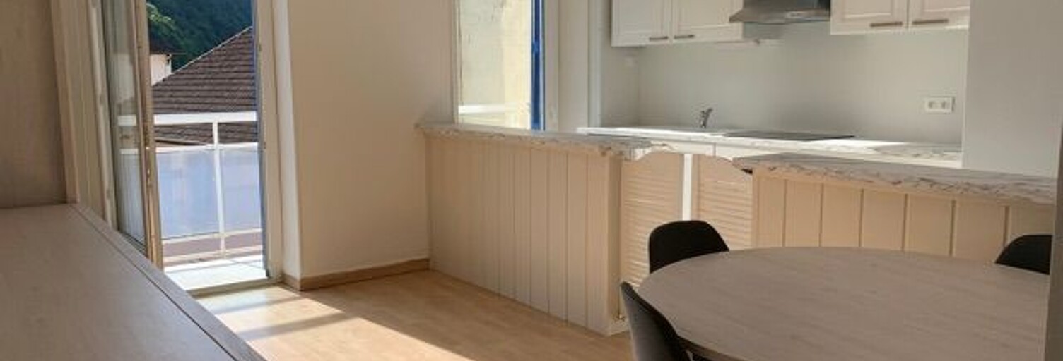 Appartement 3 Pièces 80 m² à louer à Tenay (01230)