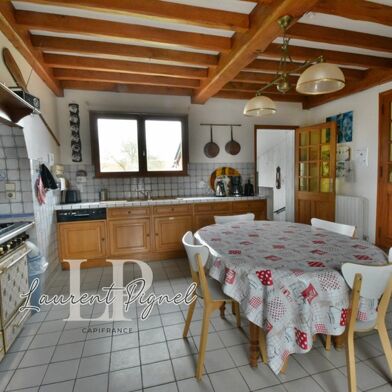 Maison 7 pièces 330750 €