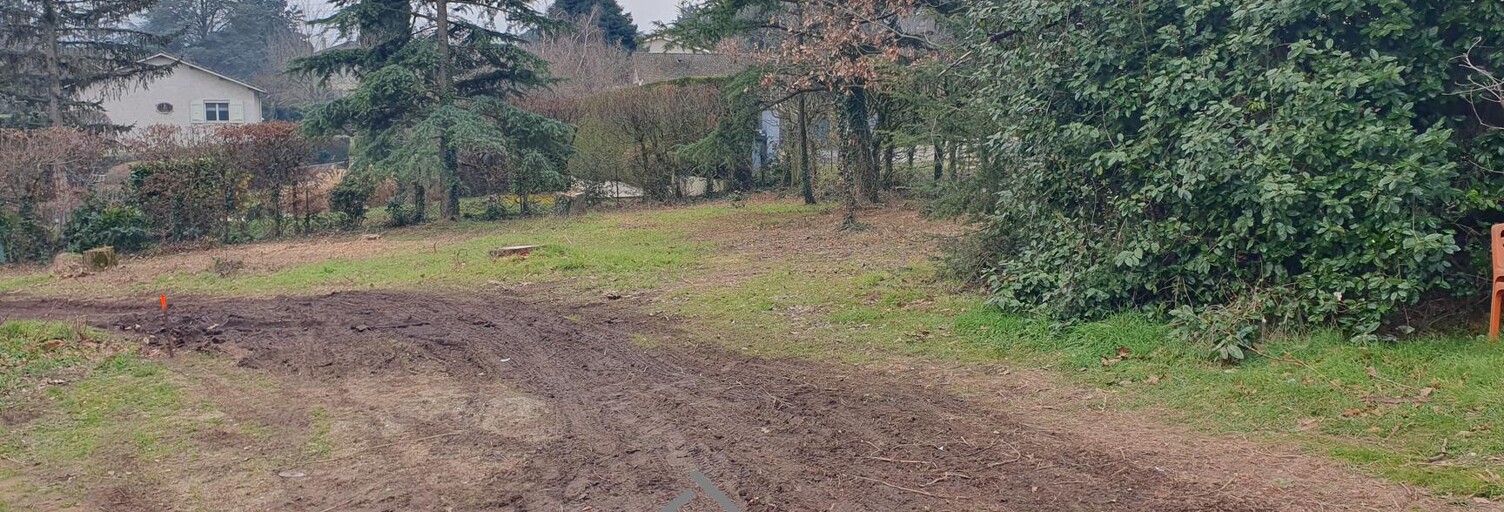 Terrain  987 m² à vendre à Vaugneray (69670)