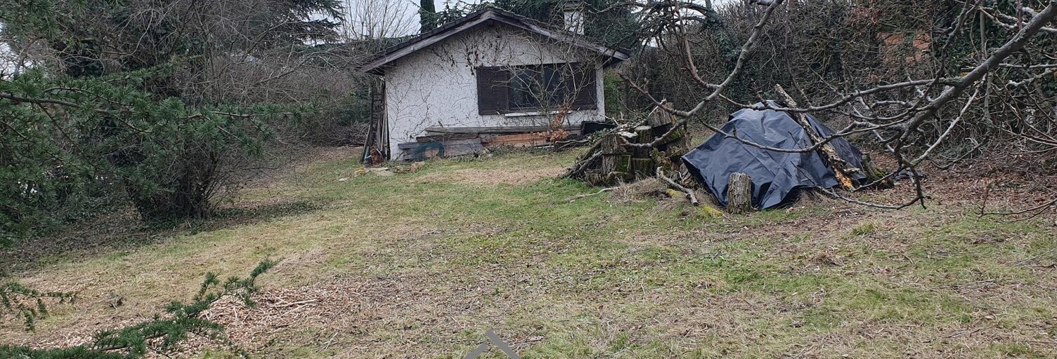 Terrain  670 m² à vendre à Vaugneray (69670)