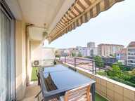 A VENDRE -T6 - 130 m2 - GRATTE CIEL -VILLEURBANNE — photo 3