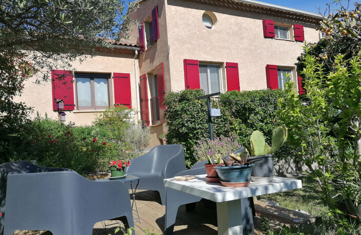 Maison familiale avec piscine au Pouget — photo 2