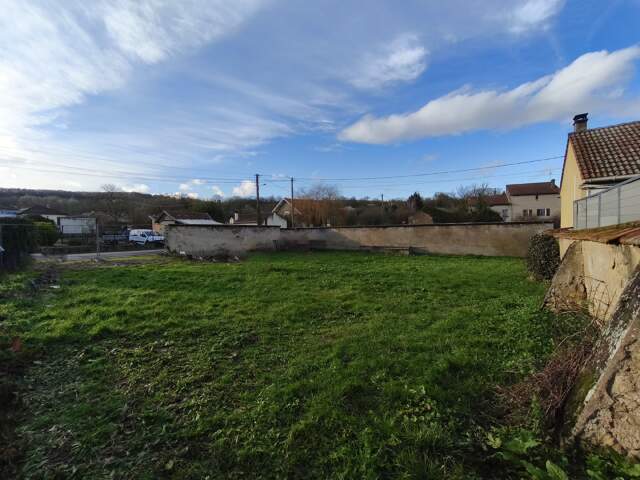 Terrain de 513 m&sup2;  m&sup2; — photo du bien