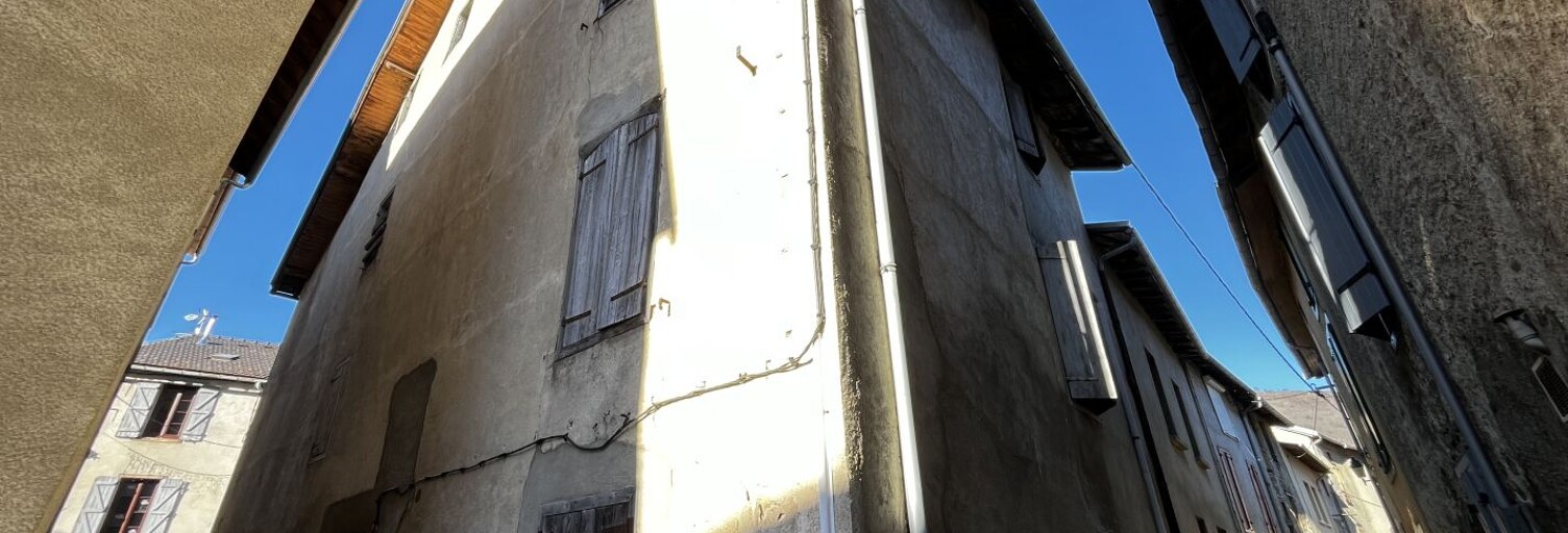 Maison 1 Pièce 334 m² à vendre à Val-de-Sos (09220)