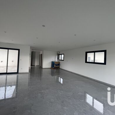 Maison 5 pièces 138 m²