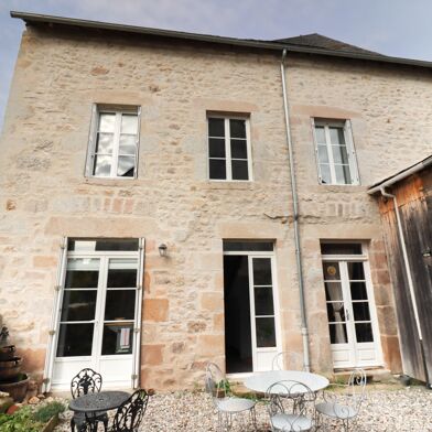 Maison 13 pièces 299900 €