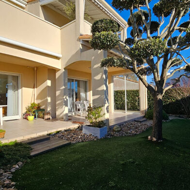 Appartement 4 pièces 599960 €