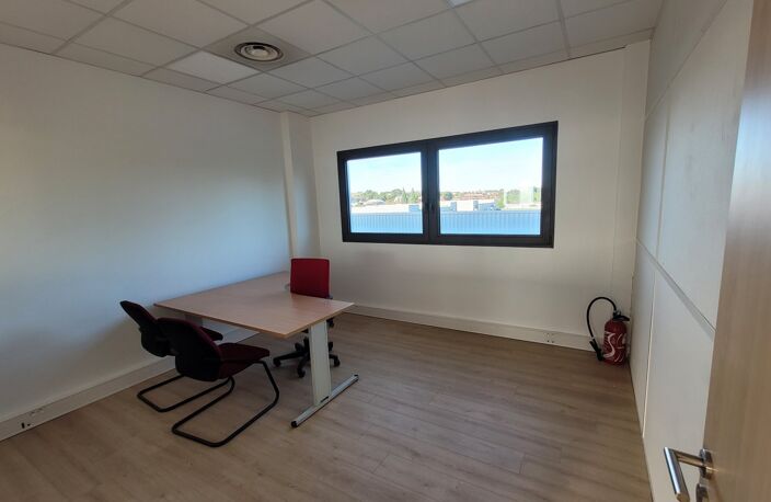 Bureau — photo 4