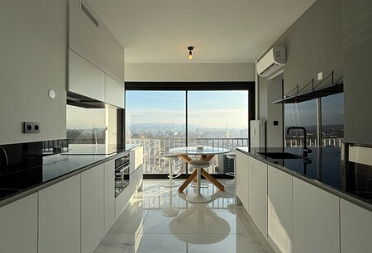 T4 — photo 1