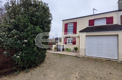 vente maison 143 000 € à proximité de Angliers (86330)