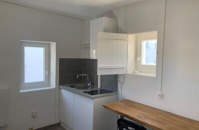 location appartement 360 € CC /mois à proximité de Rodilhan (30230)